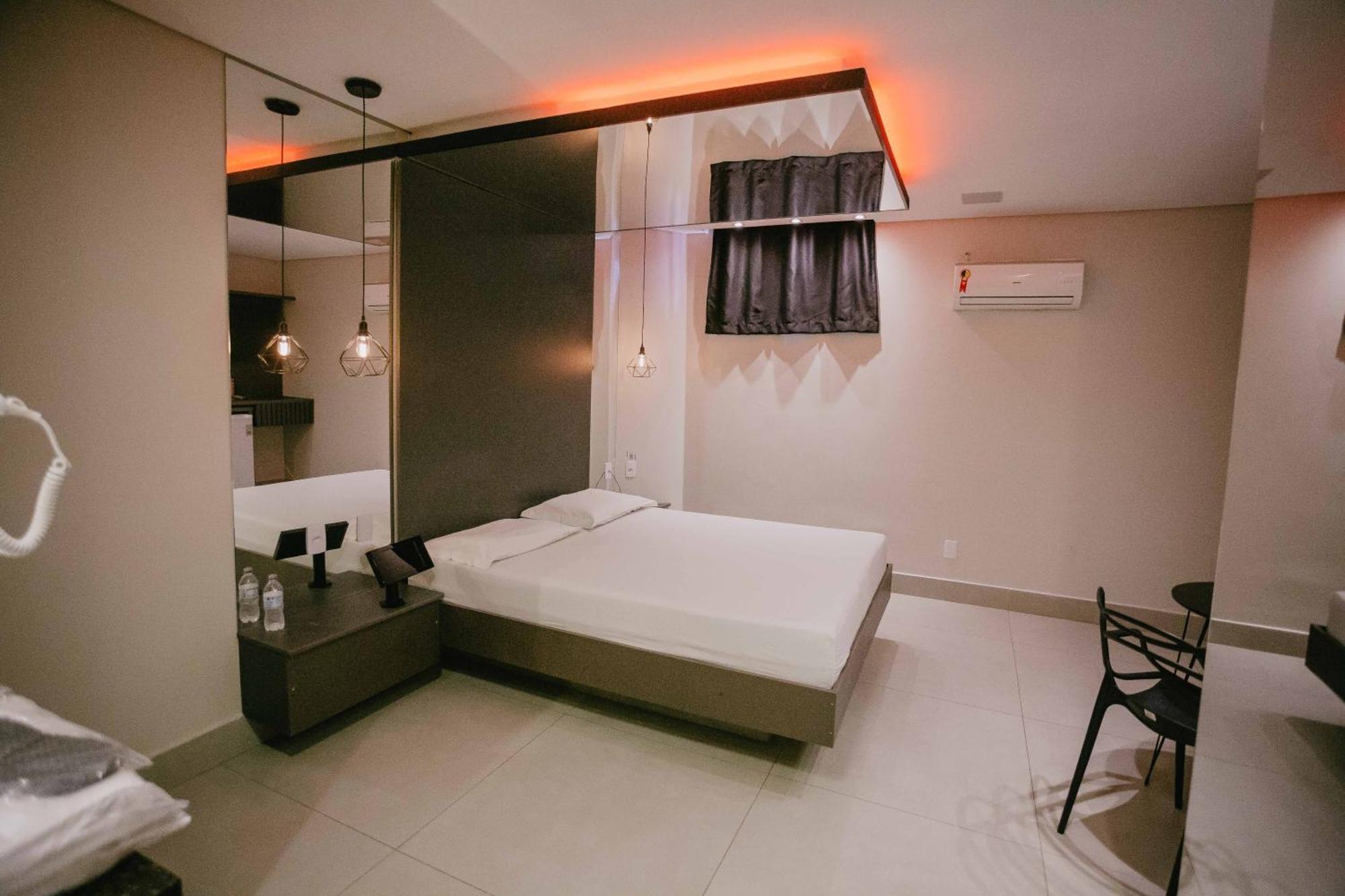 Bliss Motel Brasília Buitenkant foto